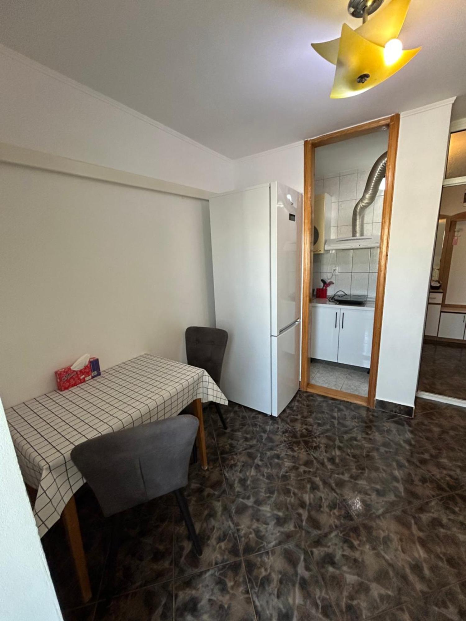 Sj Apartment Тулча Экстерьер фото